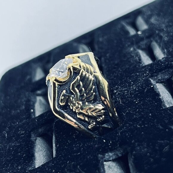 Vintage 14k Yellow Gold Electroplate And Black Enamel Men's Eagle Ring (R399) - Picture 4 of 9